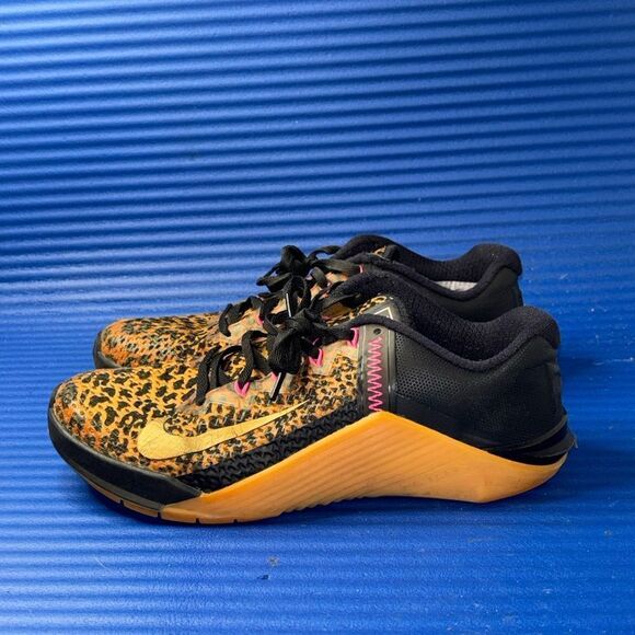 Size 10.5- Women’s Nike Metcon 6 Leopard Cheetah Print AT3160-096 Black Brown - Picture 2 of 8